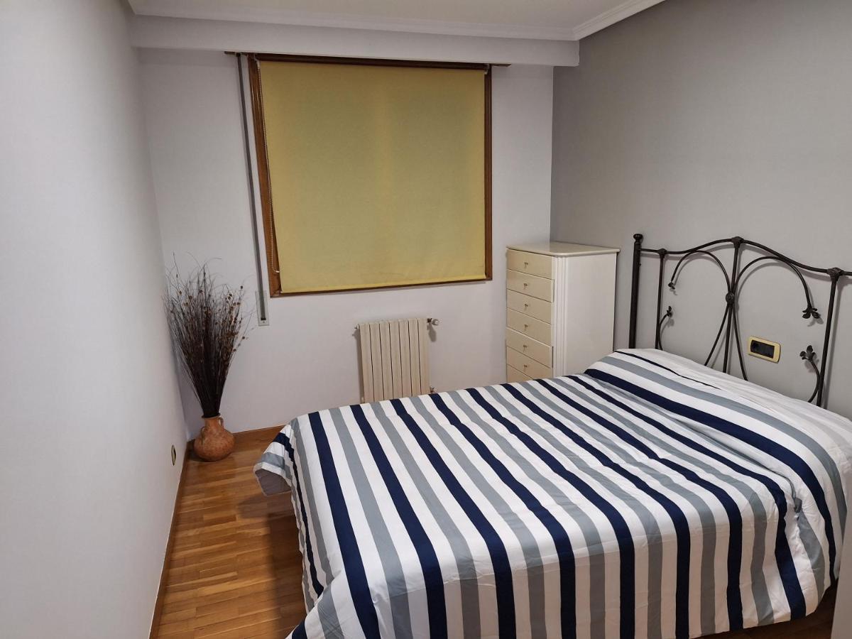 Piso Millenium Apartment Ourense Exterior foto