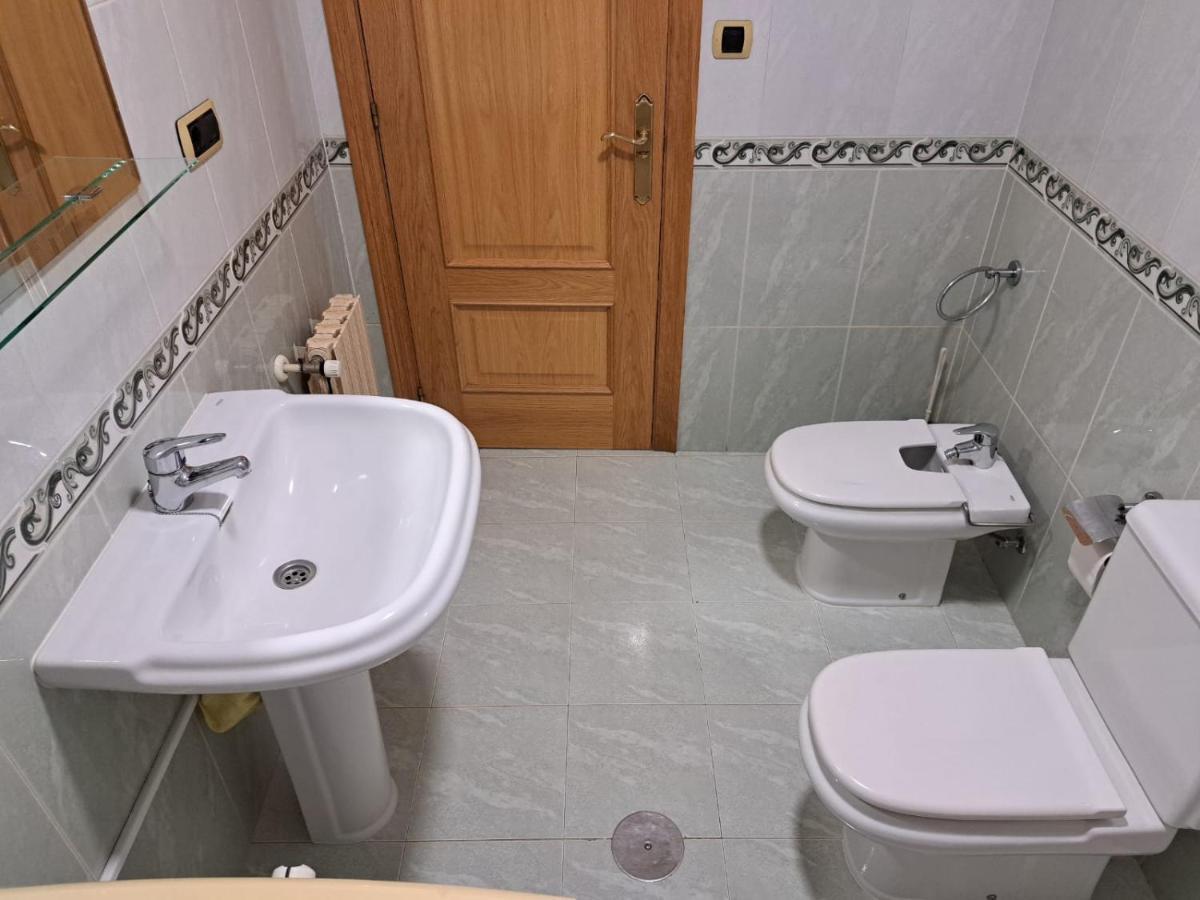 Piso Millenium Apartment Ourense Exterior foto