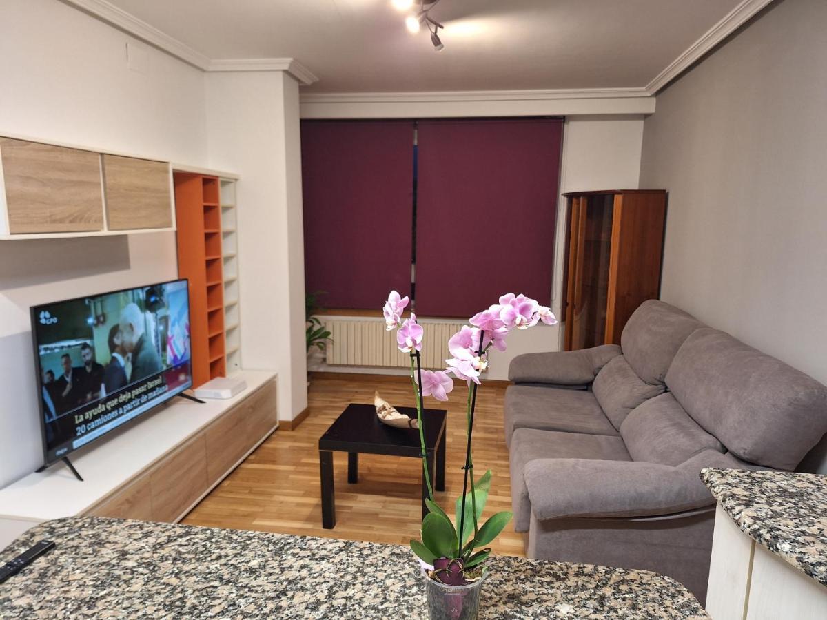 Piso Millenium Apartment Ourense Exterior foto