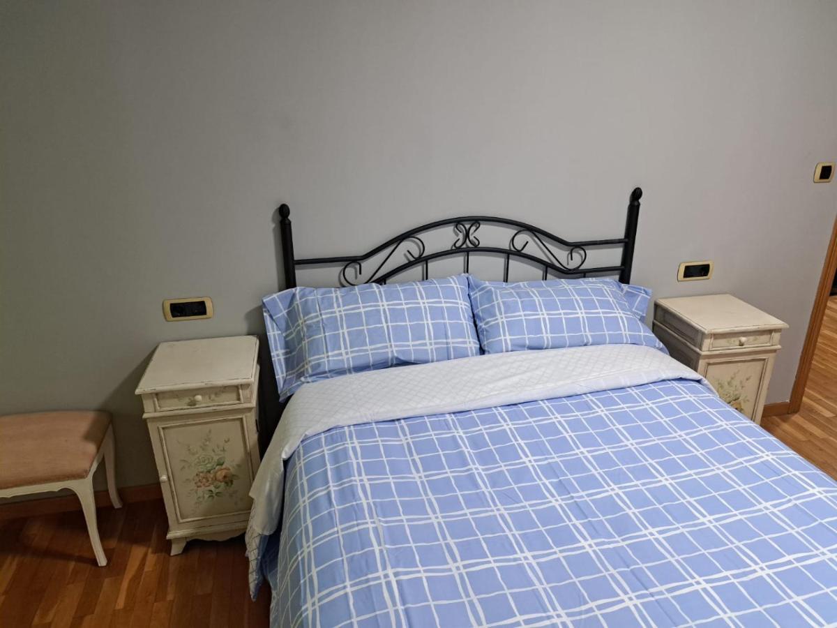 Piso Millenium Apartment Ourense Exterior foto